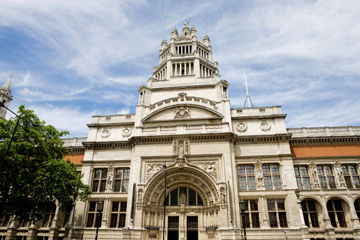 File:Exterior of the Victoria and Albert Museum.jpg - Wikipedia