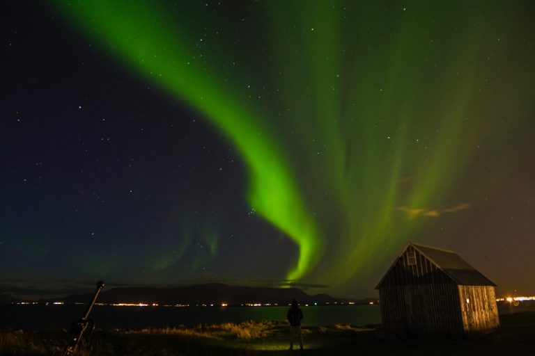 Where & When To Catch A Glimpse Of The Northern Lights - AESU